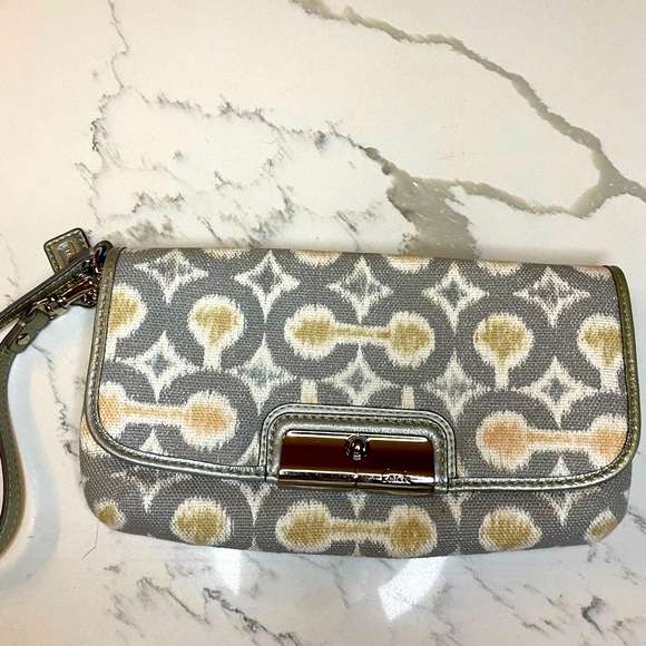 Coach Kristin Wristlet bag OP Signature - Picture 1 of 12